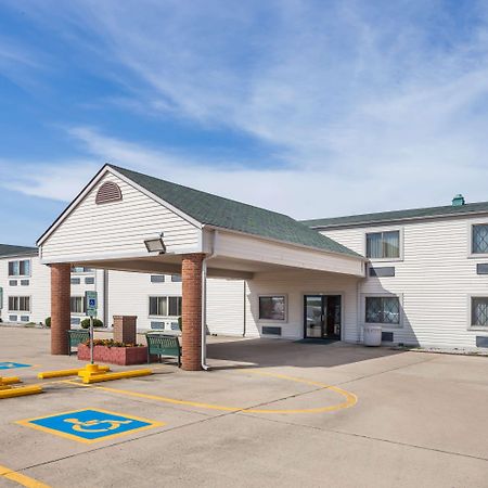 Baymont By Wyndham Decatur Hotel Buitenkant foto